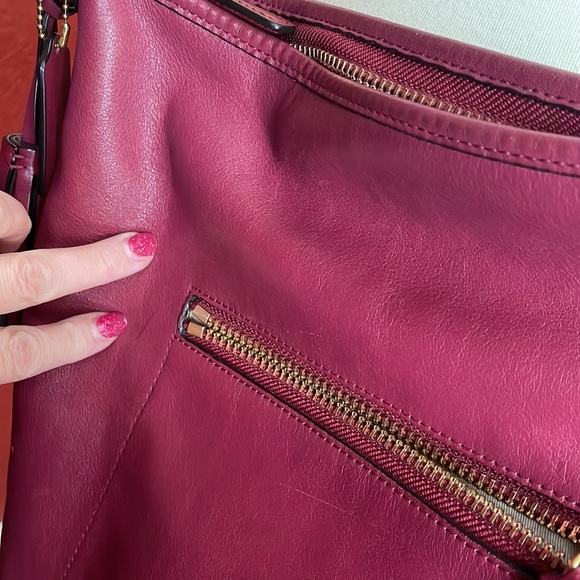 Coach bucket crossbody leather handbag - Picture 11 of 14